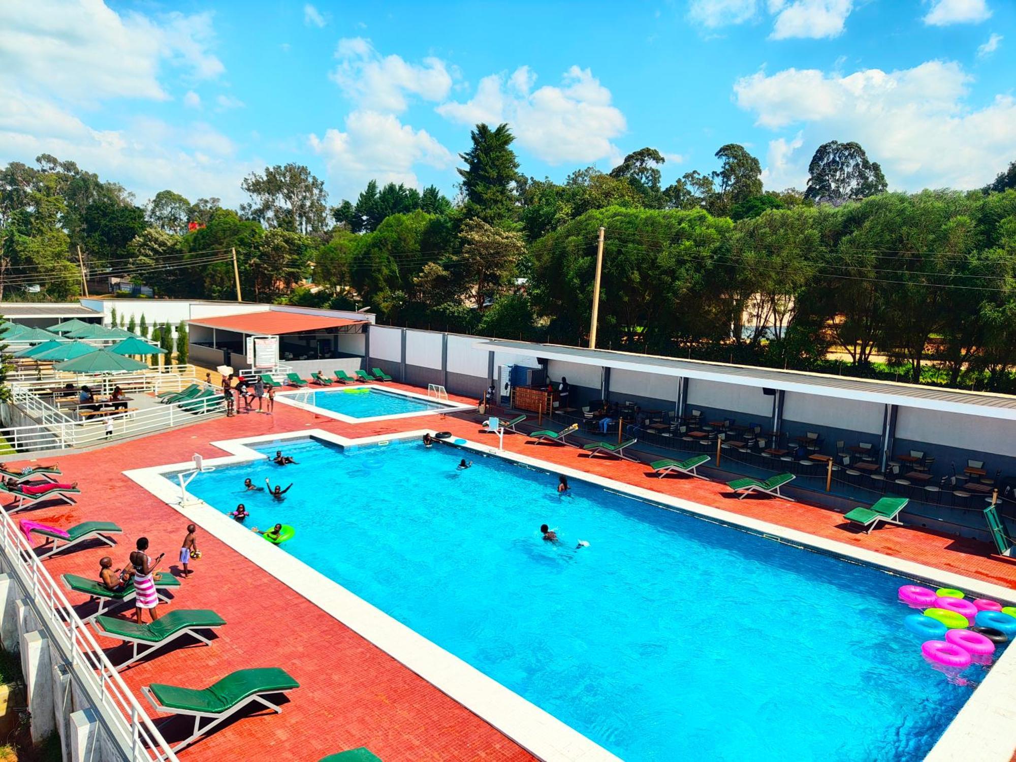 Super Break Hotel Kitale Ngoại thất bức ảnh